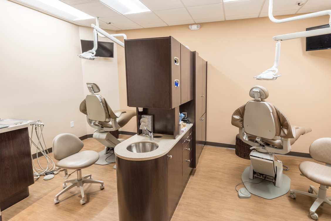 Grove Dentist Karkela Construction, Inc.