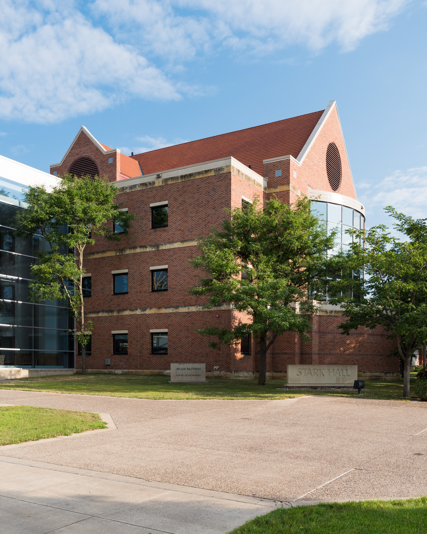 Winona State University Stark Hall